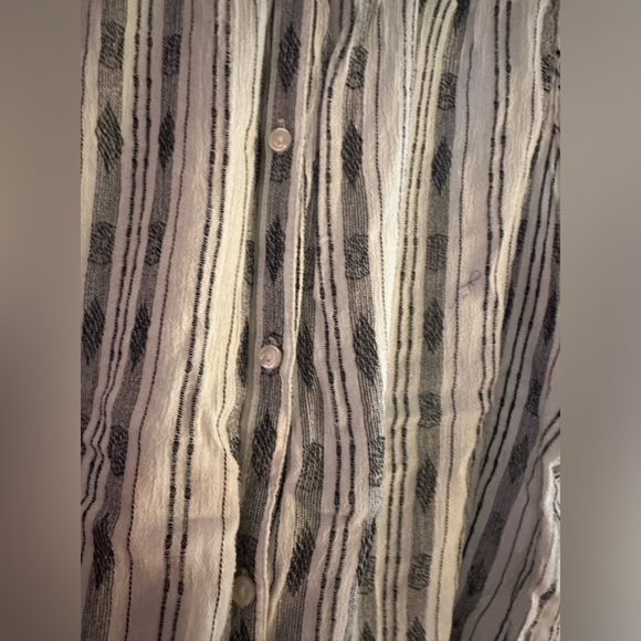 Lucky Brand Button down Top - Picture 3 of 6